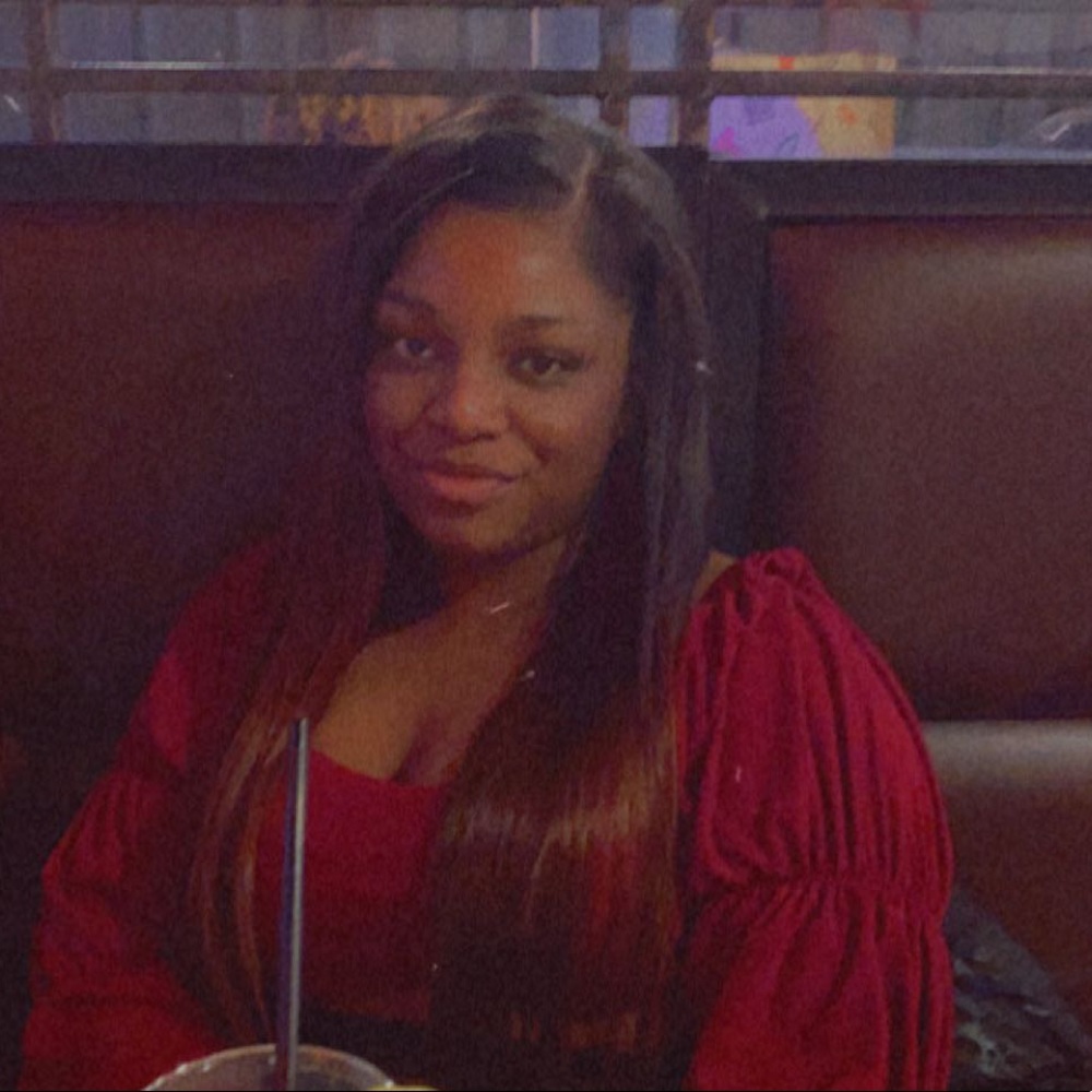 Meet your Posher, Maleka